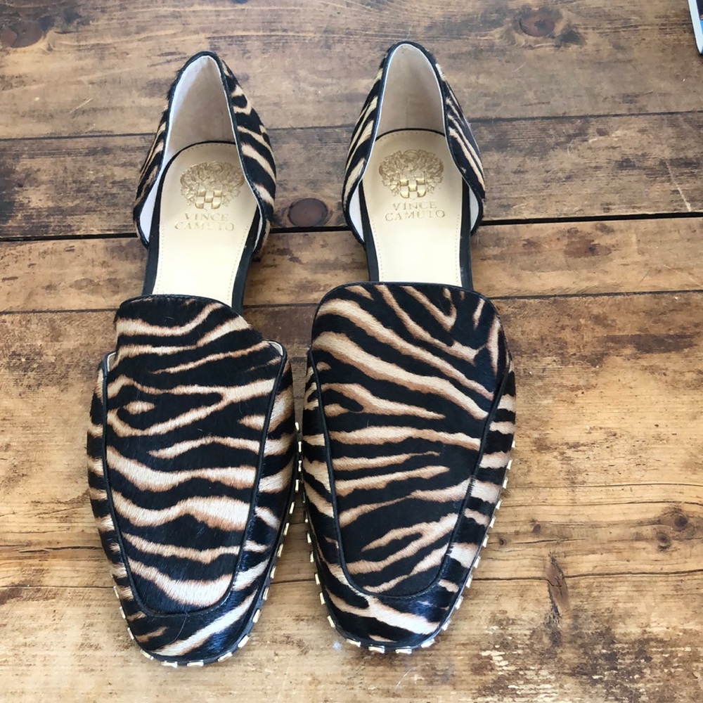 Vince Camuto flats, never worn